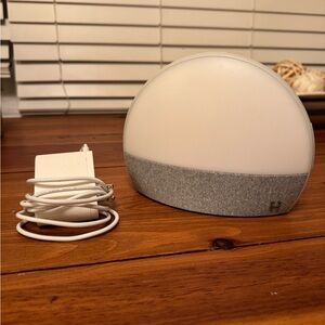 Hatch Restore 1 Alarm Clock, Smart Light, and Sound Maxhine